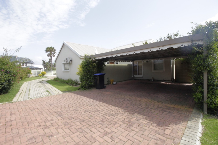 3 Bedroom Property for Sale in Marina Martinique Eastern Cape